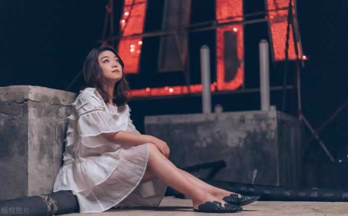 分手后还能做朋友，挽回几率大吗？应该这样挽回前任才能成功复合_嘉待情感