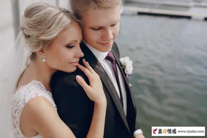 让大部分男人戒不掉的女人，她们的长相都很特别_嘉待情感