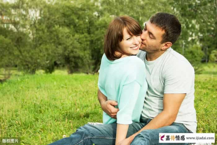 40岁的男人为什么宁可出轨也不离婚？三个中年男人说出了心里话_嘉待情感