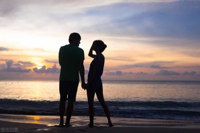 根据分手之后男女心理差异，挽回爱情要怎样挽回？_嘉待情感