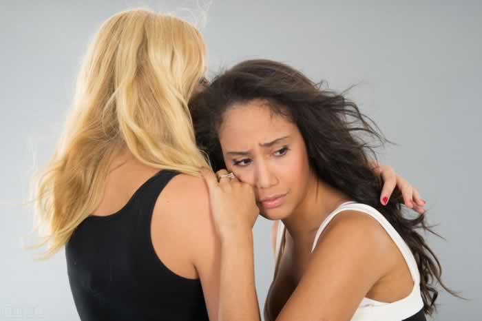 分手后怎么感动前任？_嘉待情感