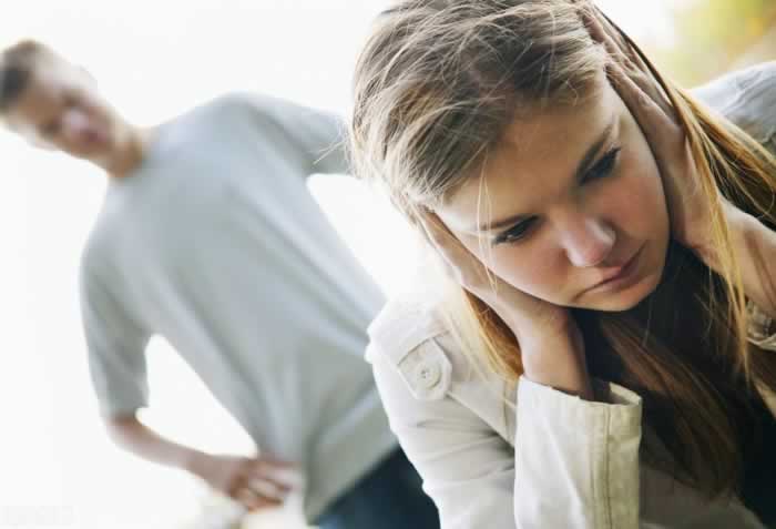 分手后想要挽回男朋友，令男人反感的女人有哪些？_嘉待情感