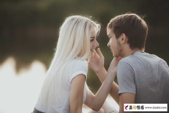 人到中年之后纯洁的男女关系是什么？大概是这样的_嘉待情感