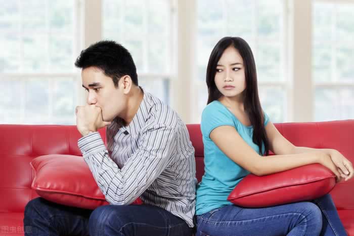 挽回男朋友的误区，分手后要注意不要踩进去_嘉待情感