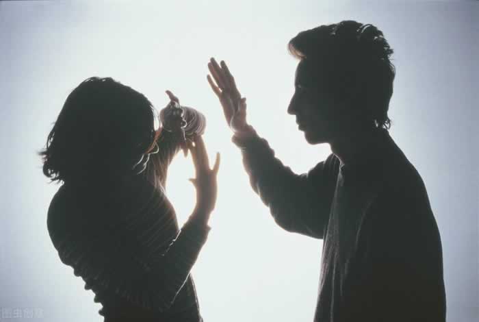 和男朋友经常吵架，分手想挽回要了解男人这些需求？_嘉待情感