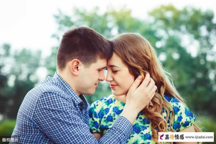 中年女人暗恋男人会有这几种表现方式，这6个细节可以看得出来_嘉待情感