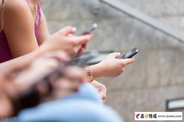 你会轻易删掉对方的微信吗？_嘉待情感