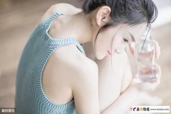 女人是怎样发现男人变心的？3个女人说了大实话_嘉待情感