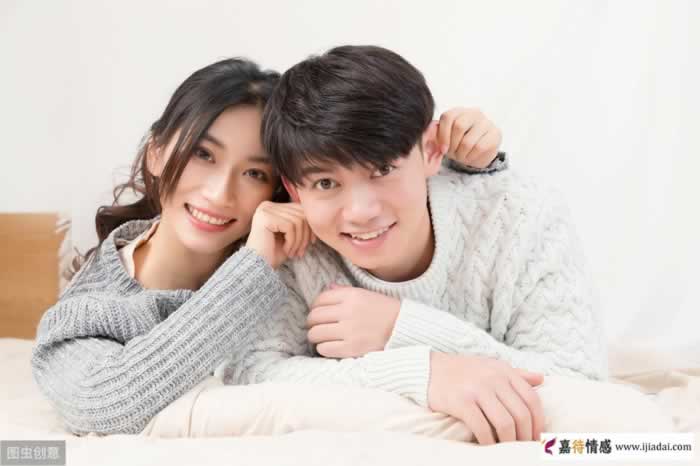 中年异性独处时，男女之间的暧昧信号你们知道几个？_嘉待情感