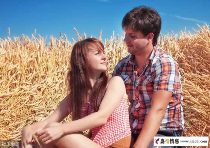 男人越是这样主动大多女人会越心动，男人要知道_嘉待情感