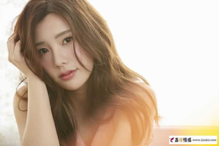 让中年男人长久宠爱的女人，是什么样子的？_嘉待情感